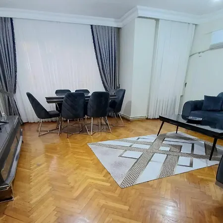 1er Etage Ortakoey No 3 Apartmán *