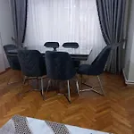 Lejlighed 1er Etage Ortakoey No 3